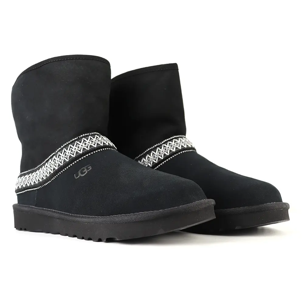 Classic Short Crescent — Black