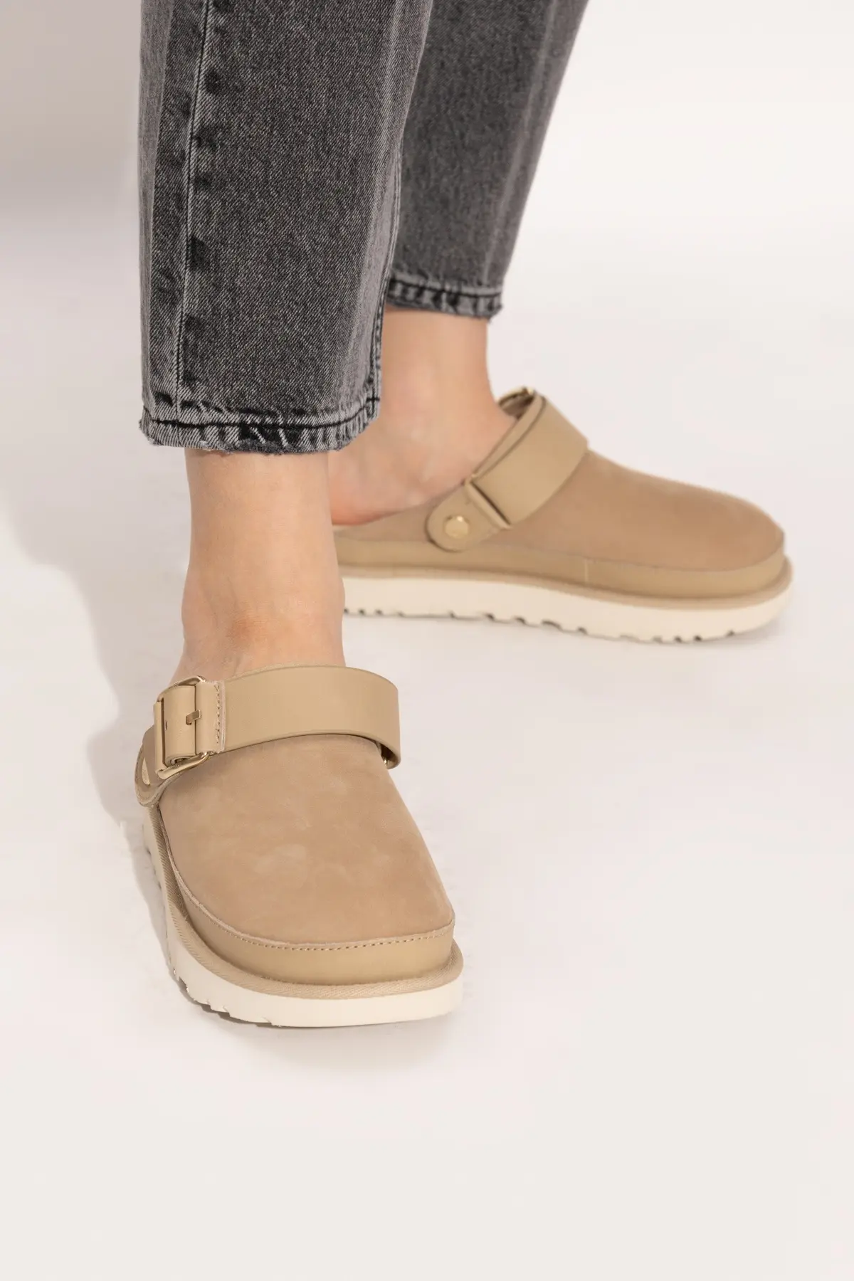 UGG Goldenstar Villa Clog — Sand
